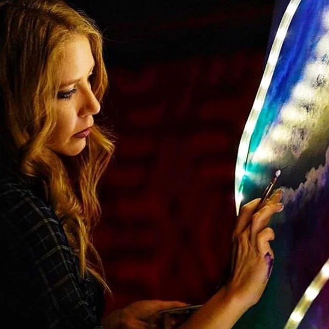 Rebecca, the artist behind Bexx Fine Art